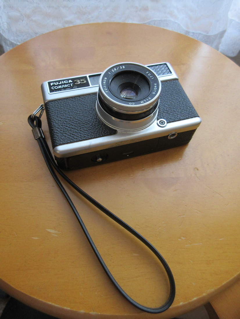 FUJICA compact 35 惨